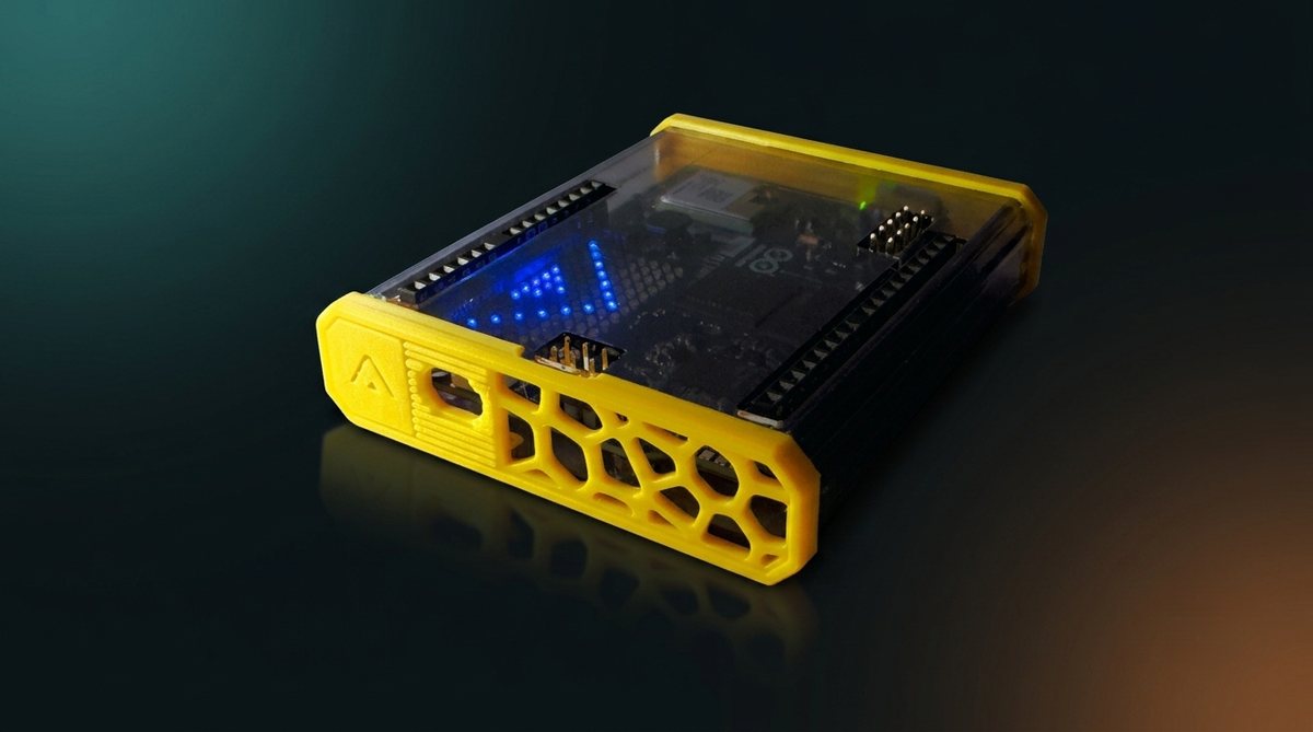 Smooky Bandit — 3D-printed case for the Arduino Uno Q